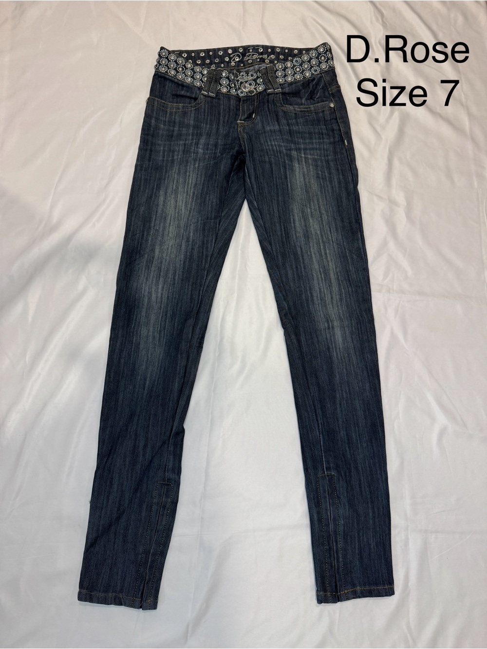 Women's Dark Wash Skinny Jeans - Size 7